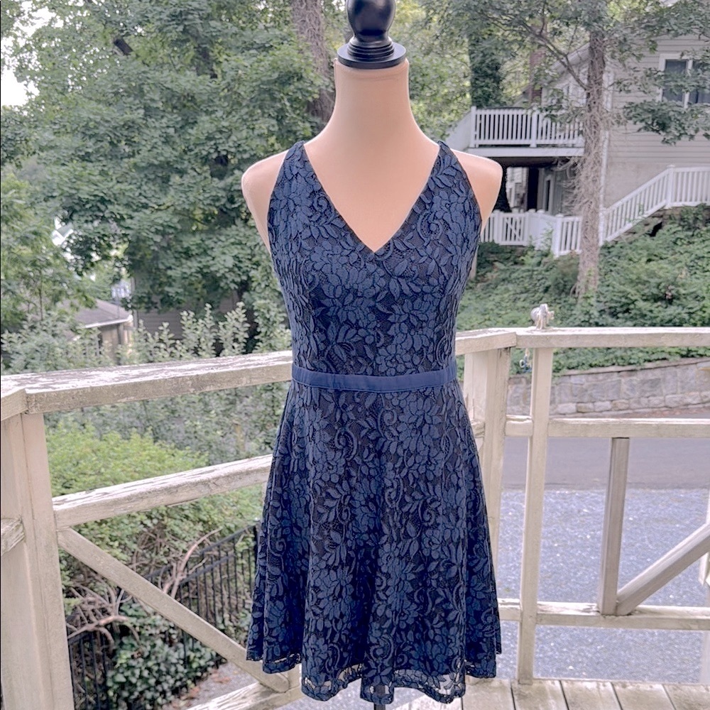 Dancing in the Moonlight Navy Blue Lace Backless Mini Dress Size M